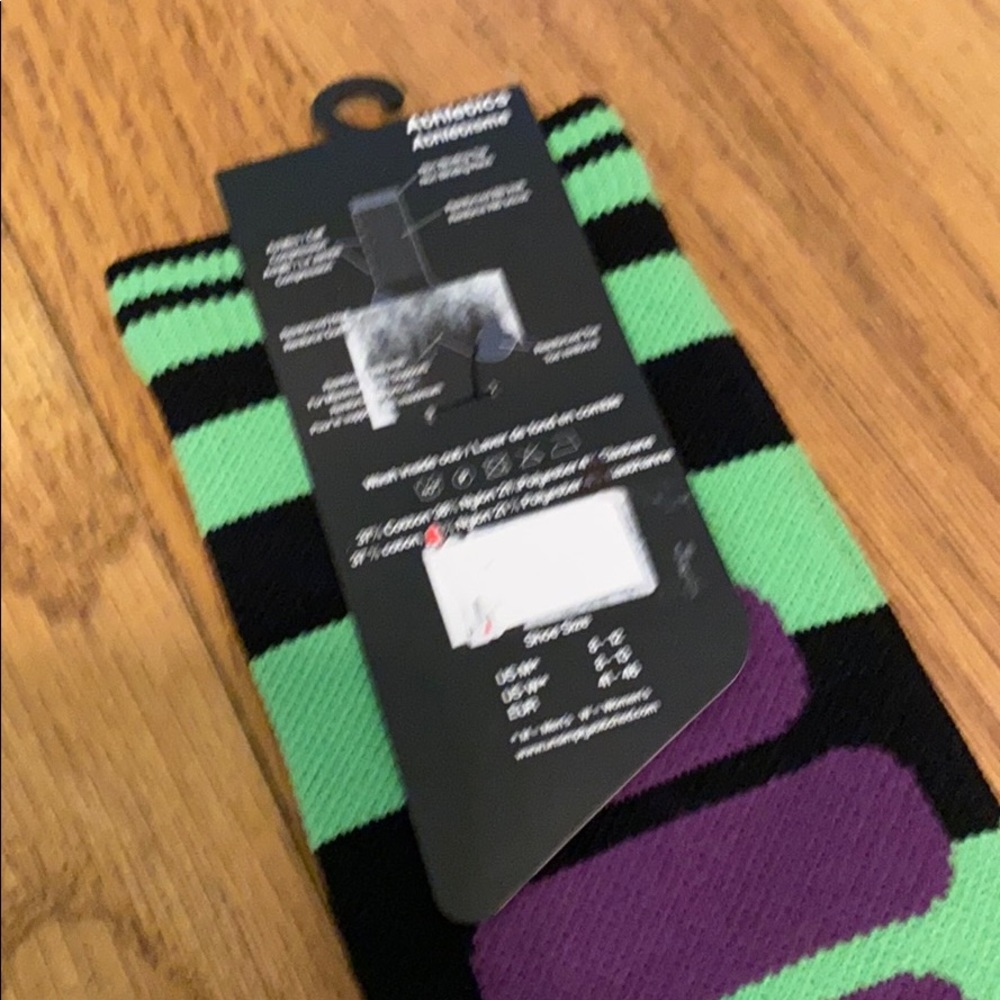 Unsimply stitched socks - Picture 5 of 5